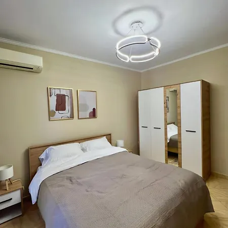 21 Square Oasis *